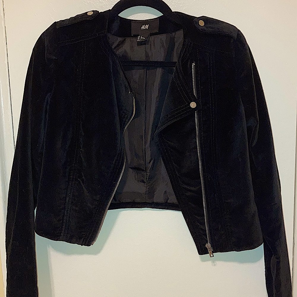 Suede black jacket.